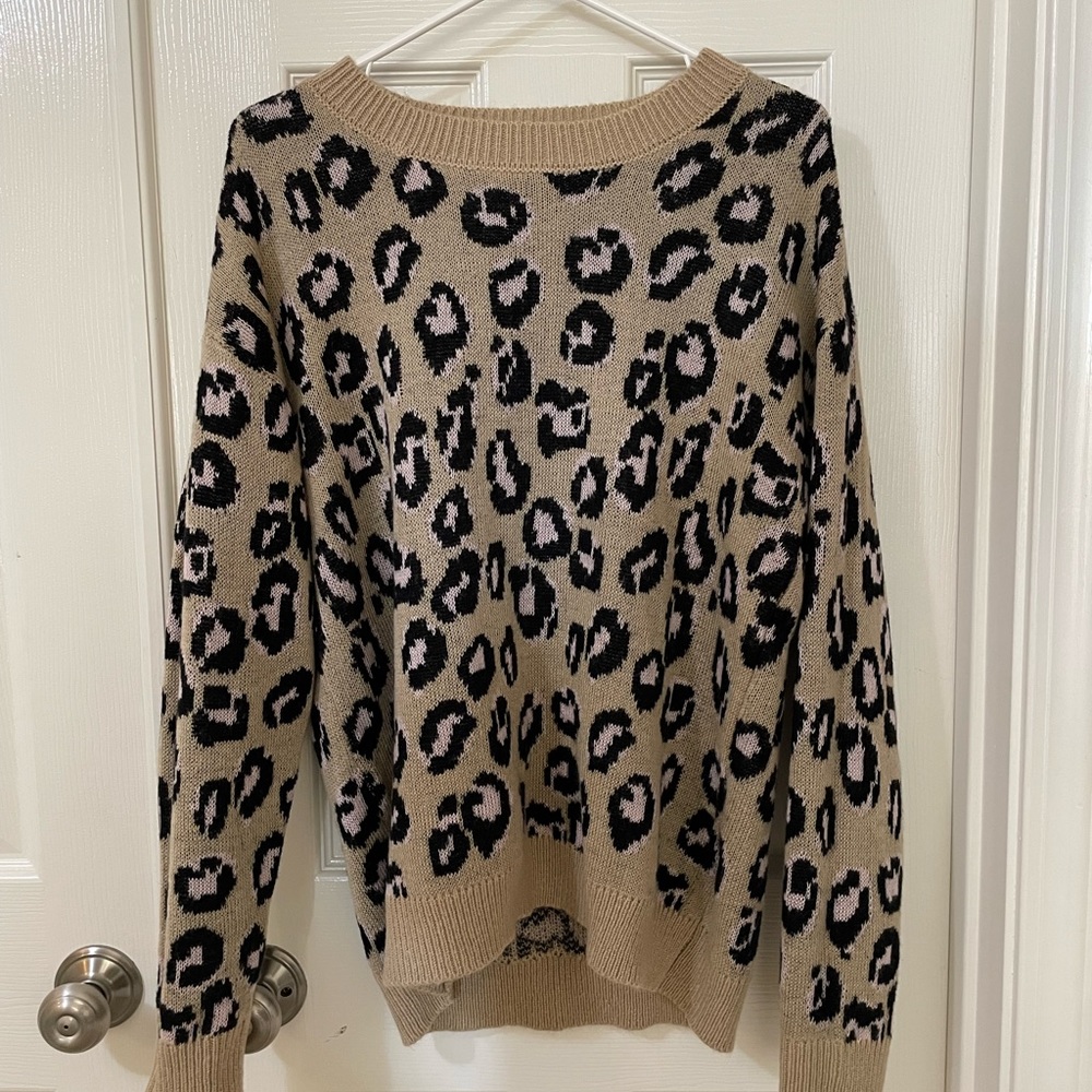 Love by Design Leopard print soft sweater